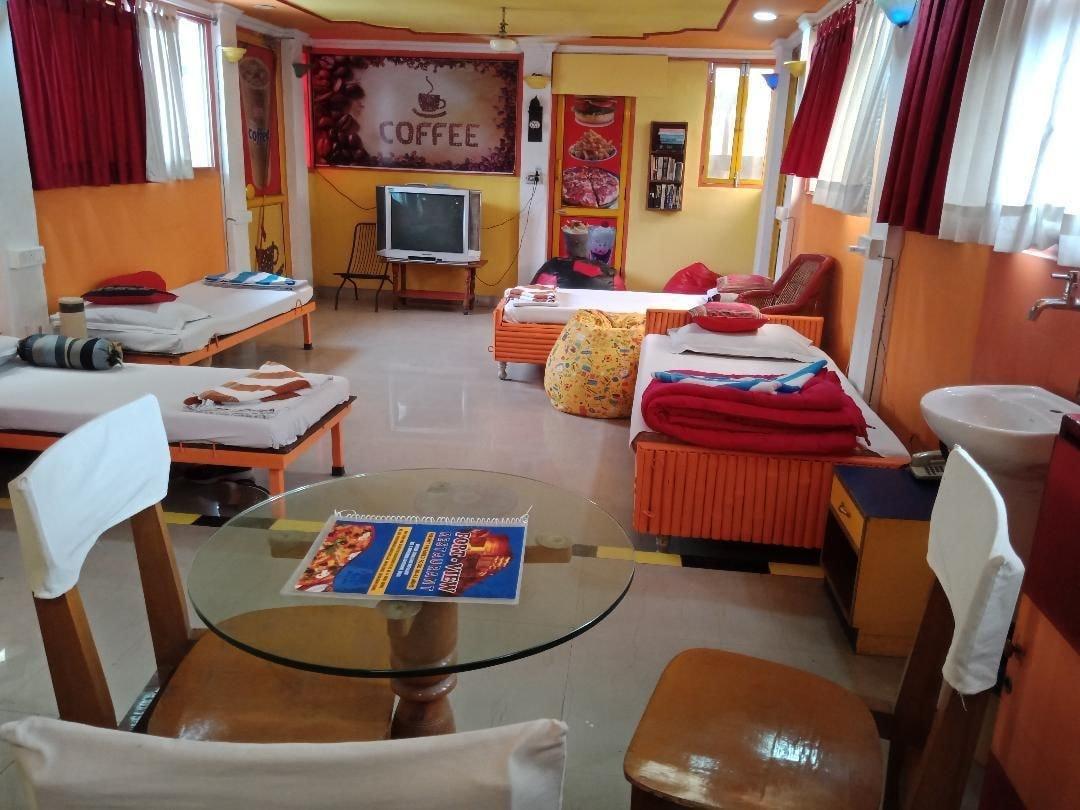 Govind Hotel Jodhpur  Buitenkant foto