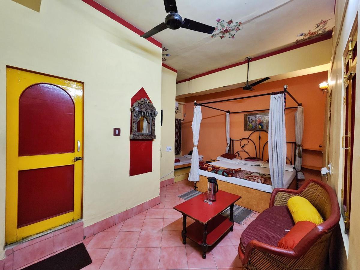 Govind Hotel Jodhpur  Buitenkant foto