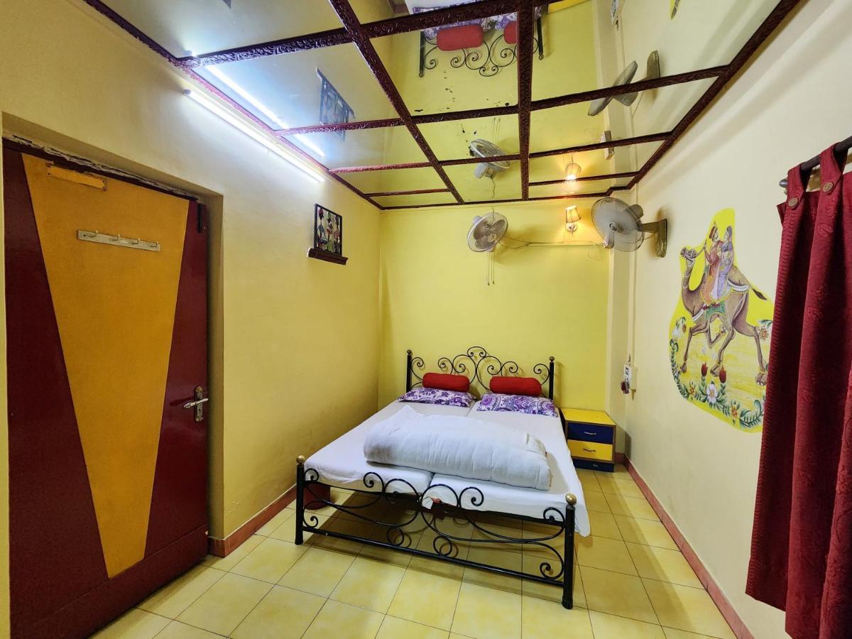 Govind Hotel Jodhpur  Buitenkant foto