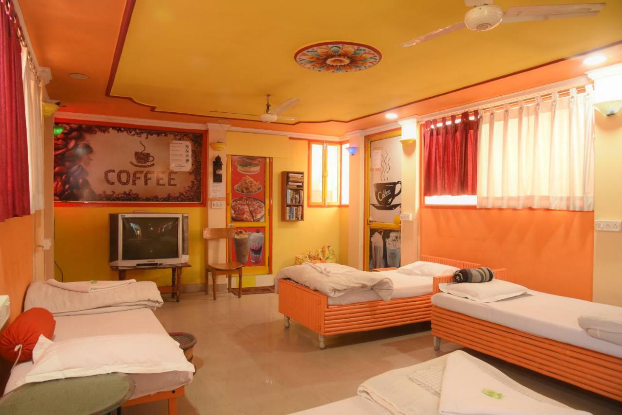 Govind Hotel Jodhpur  Buitenkant foto